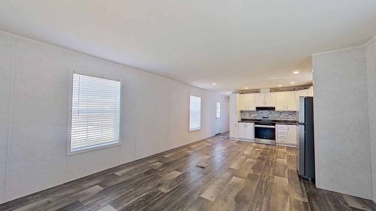 23 Locust Ln - Photo 2 of 7