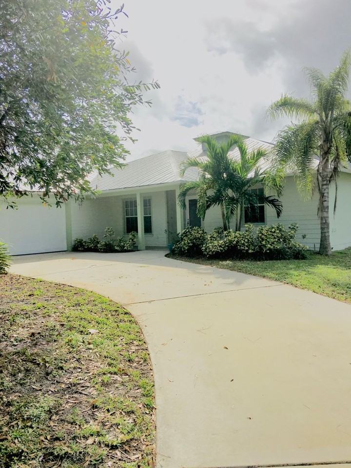 310 Shady Ln - Photo 5 of 50