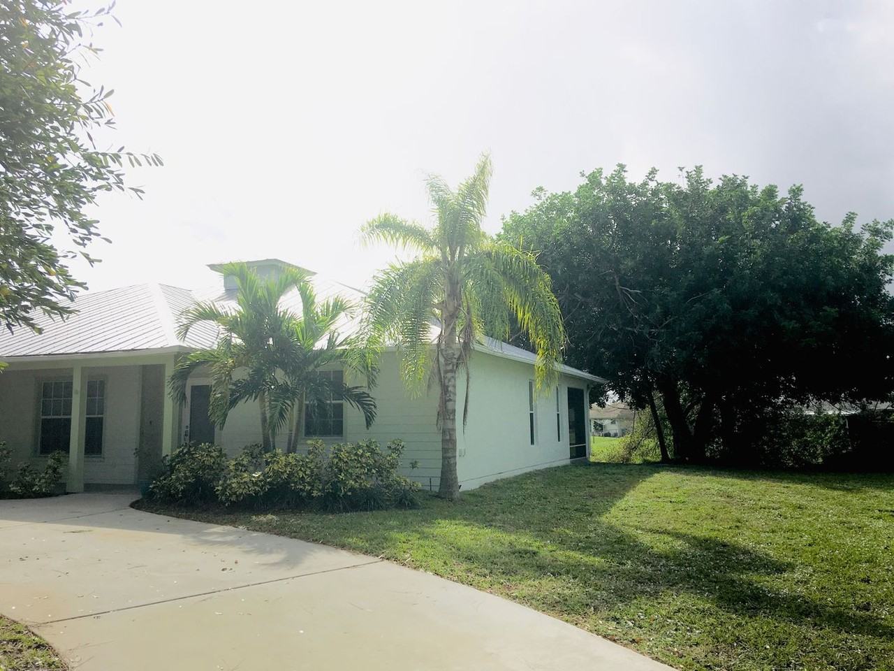 310 Shady Ln - Photo 6 of 50