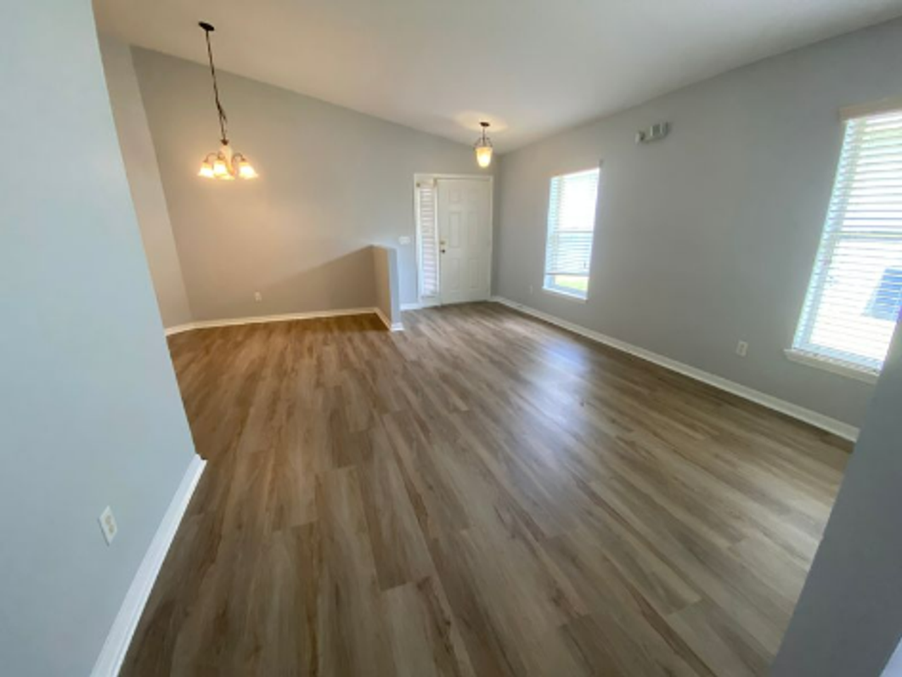 333 Scrub Jay Way - Photo 3 of 31