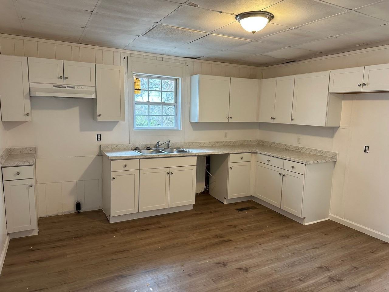 119 Arnold St - Photo 2 of 4