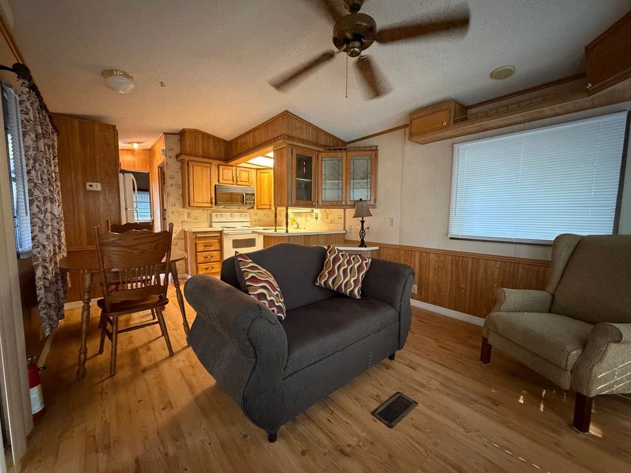 12614 Orange Lake Dr - Photo 4 of 11