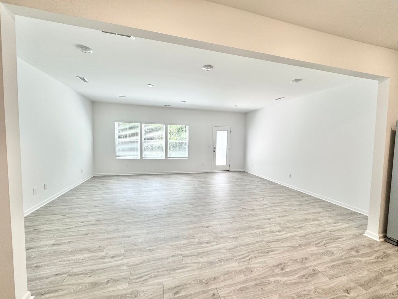 3885 Claret Cup Dr - Photo 7 of 22