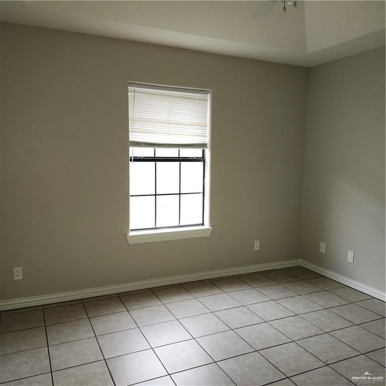 1501 W Carmen Ave #1 - Photo 5 of 7