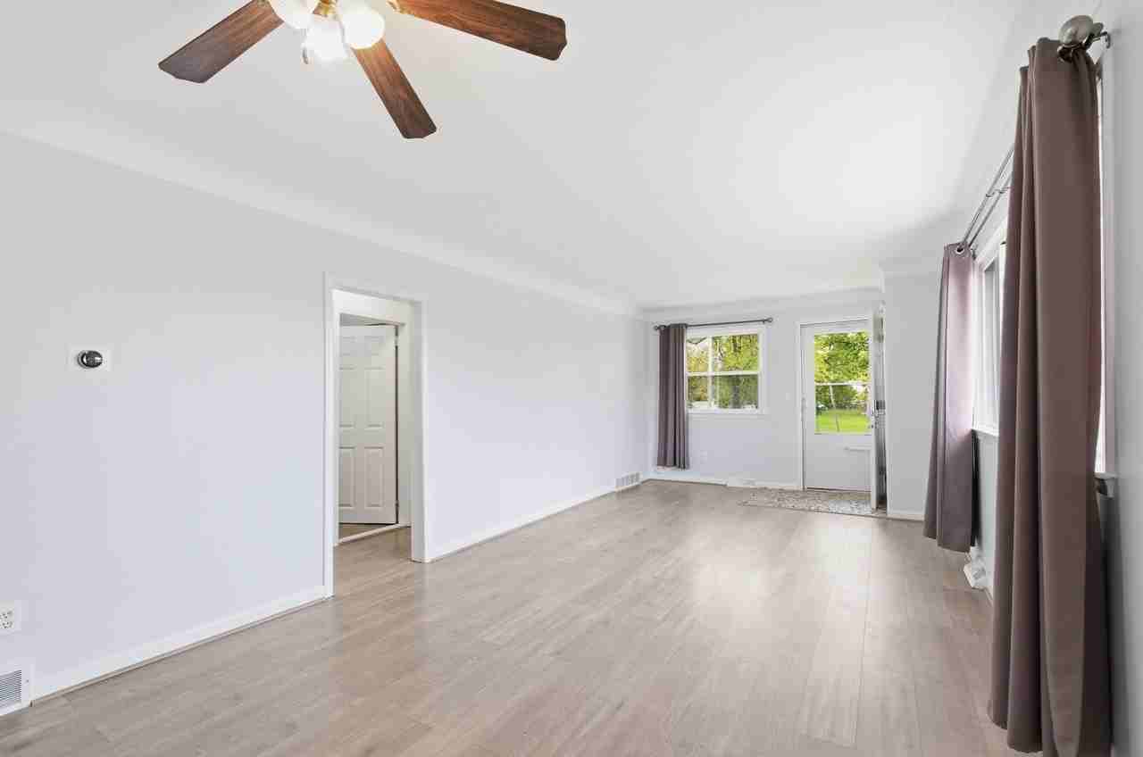 27033 Brush St - Photo 6 of 18