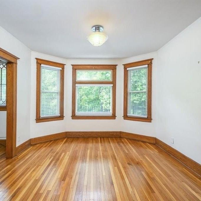 4730 Commonwealth St #2 - Photo 6 of 19