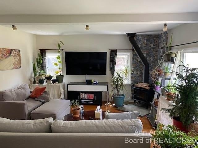 3329 Cardinal Dr - Photo 2 of 13