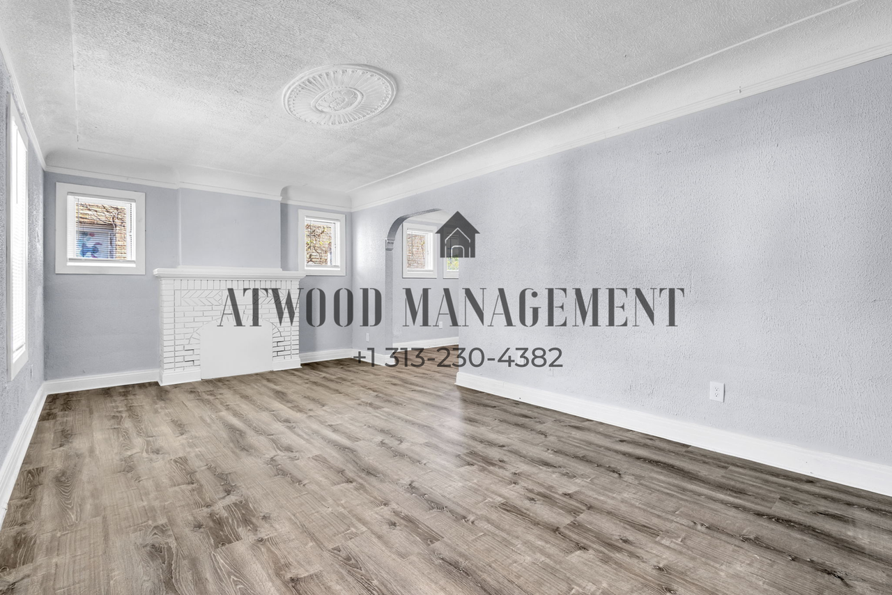 15088 Littlefield St - Photo 4 of 13