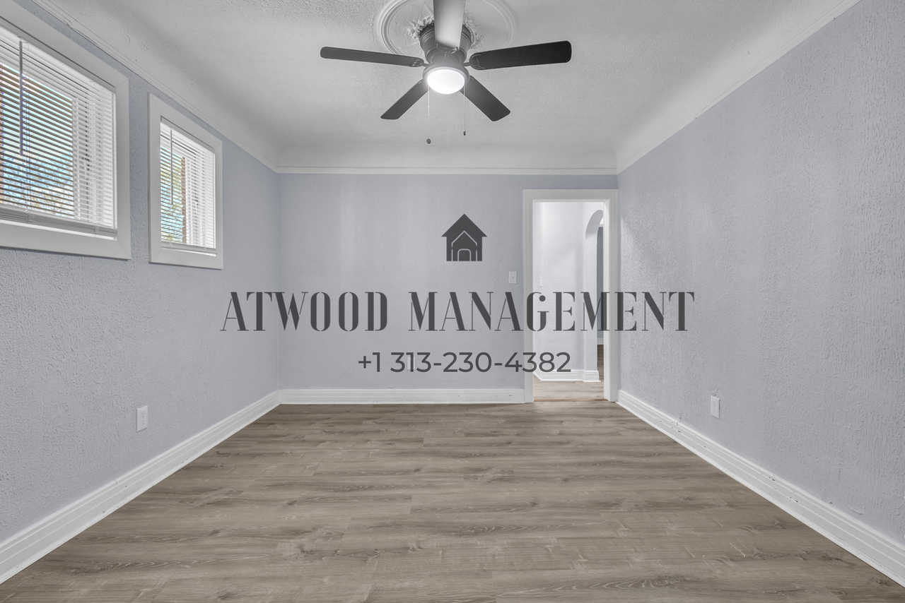 15088 Littlefield St - Photo 5 of 13