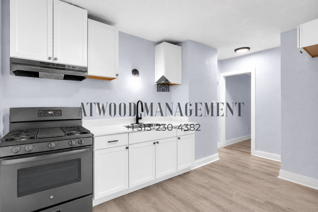 15088 Littlefield St - Photo 6 of 13