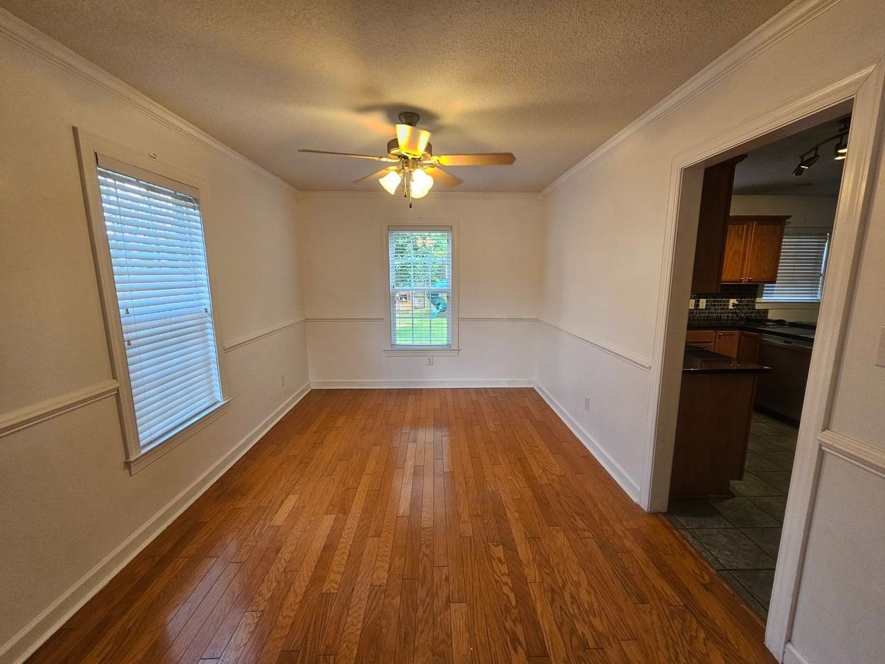 208 Burning Tree Ln - Photo 6 of 31