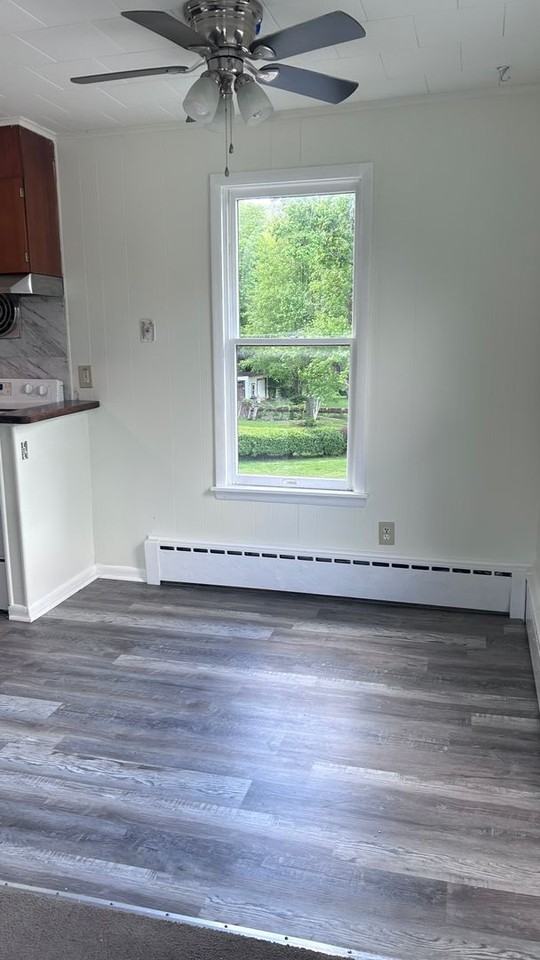 576 Slateford Rd - Photo 4 of 13