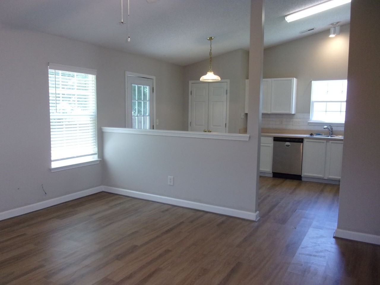 1665 Tate Rd - Photo 4 of 15