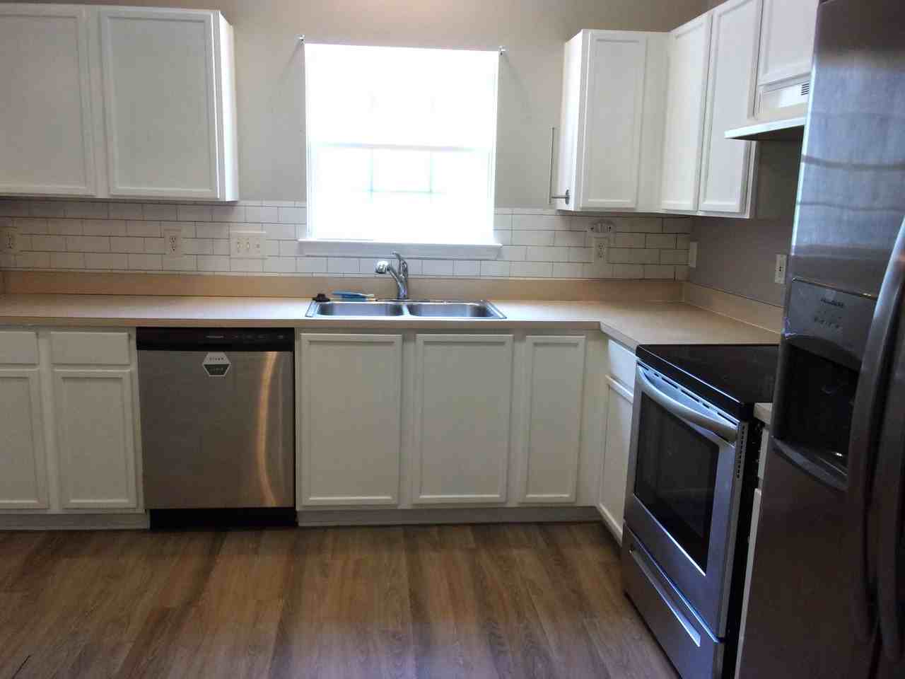 1665 Tate Rd - Photo 5 of 15