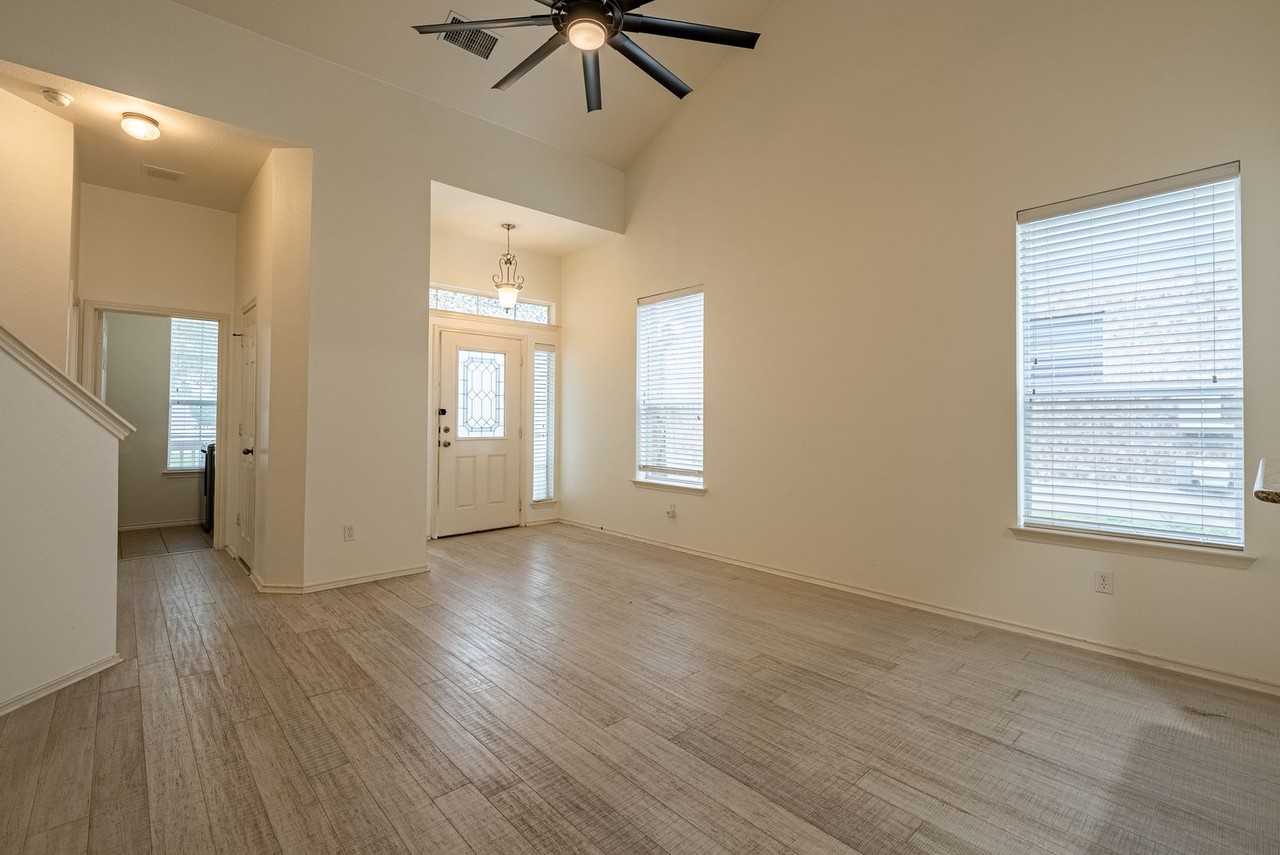 609 Boca Chica Dr - Photo 4 of 22