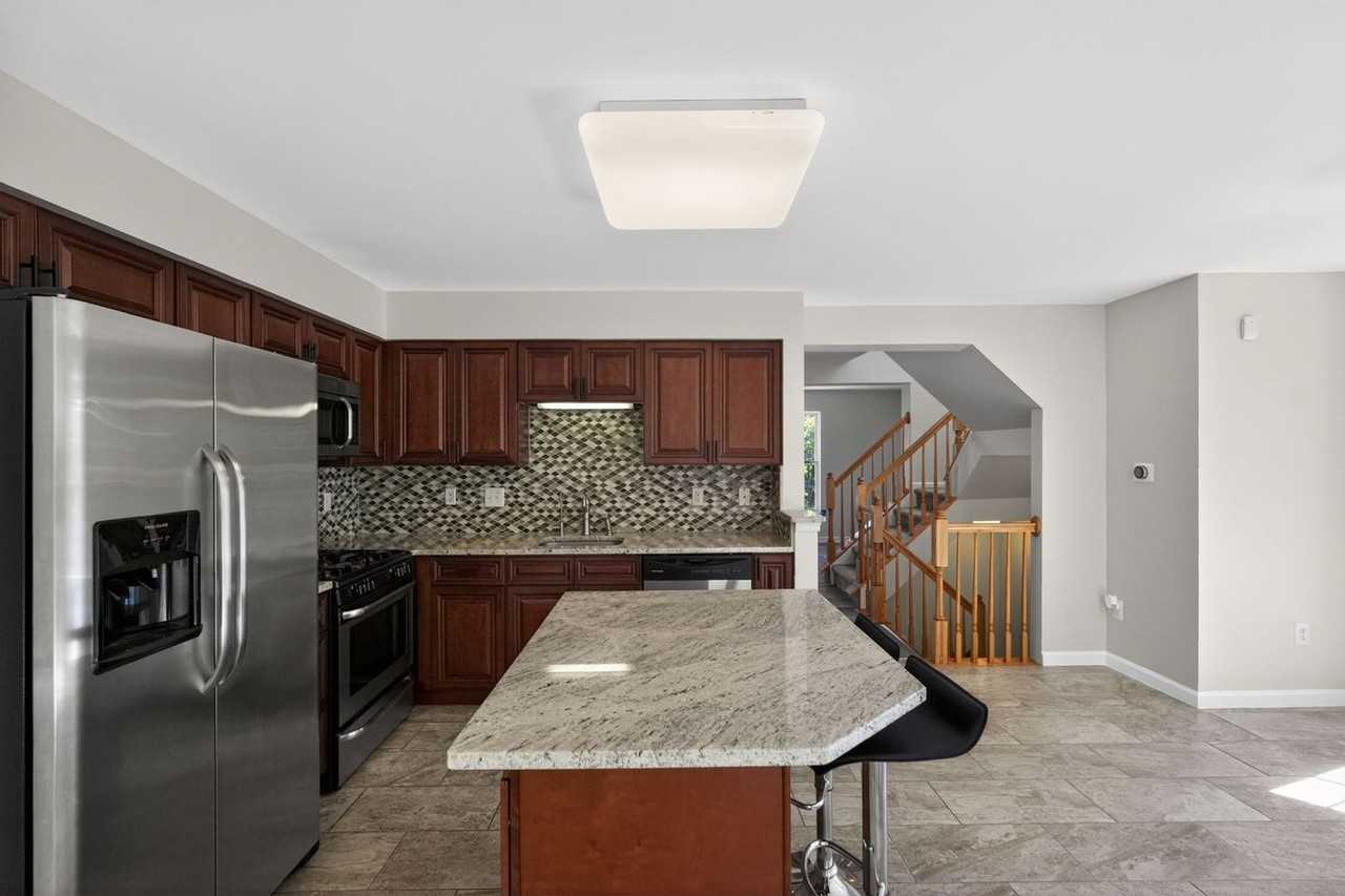 21 Golf View Ct - Photo 4 of 32
