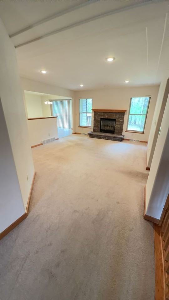 137 E Charles St - Photo 6 of 23