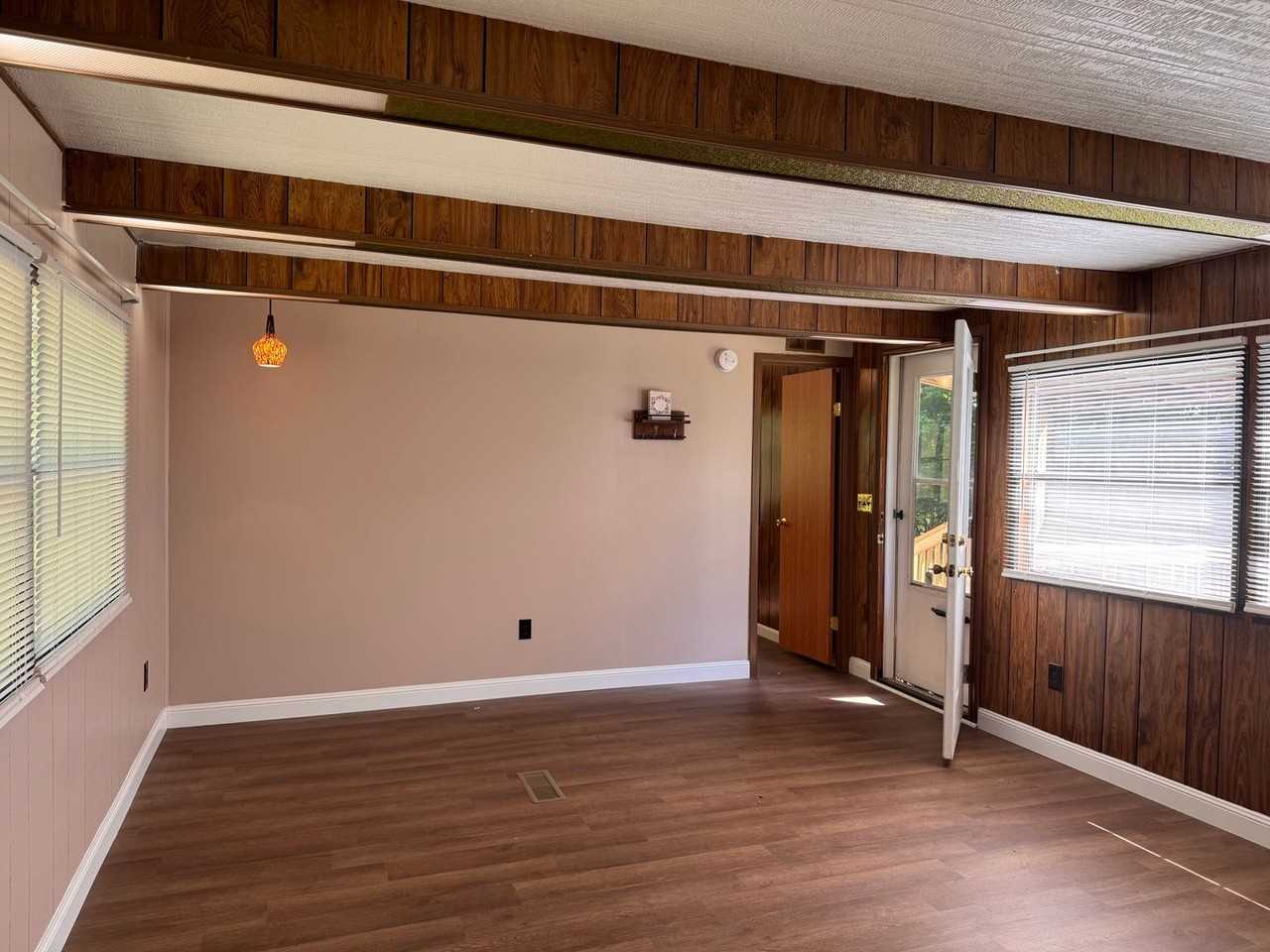 3685 Shady Knoll Dr - Photo 2 of 20