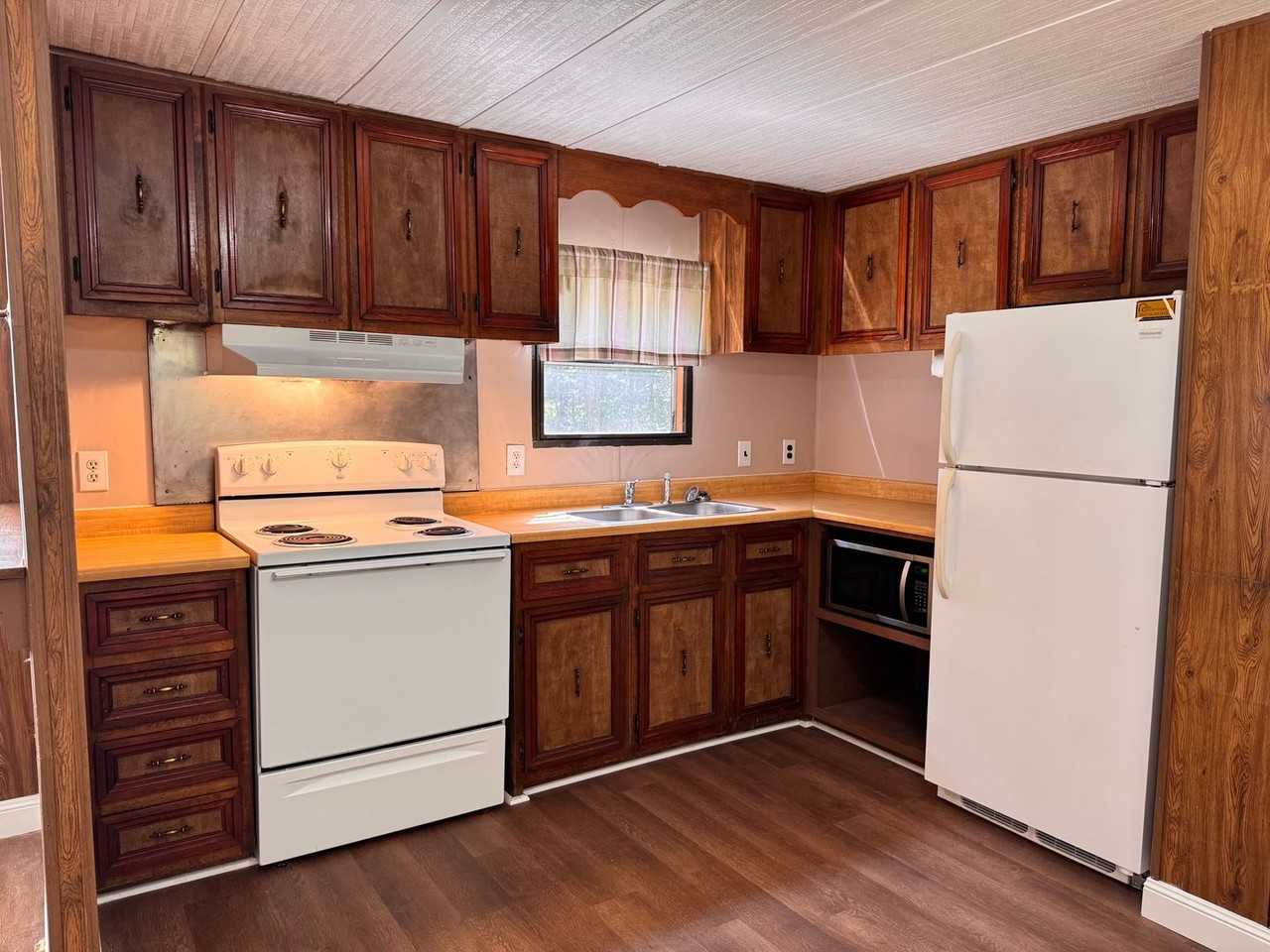 3685 Shady Knoll Dr - Photo 4 of 20