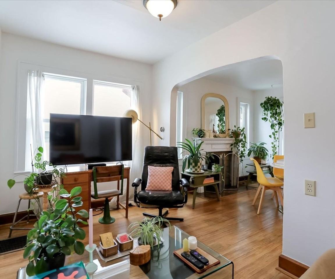 626 S Mitchell St - Photo 5 of 26