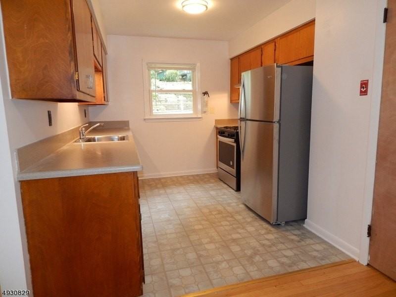 252 Franklin Rd #B - Photo 5 of 15