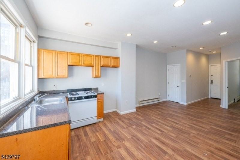 162 E Main St - Photo 5 of 20