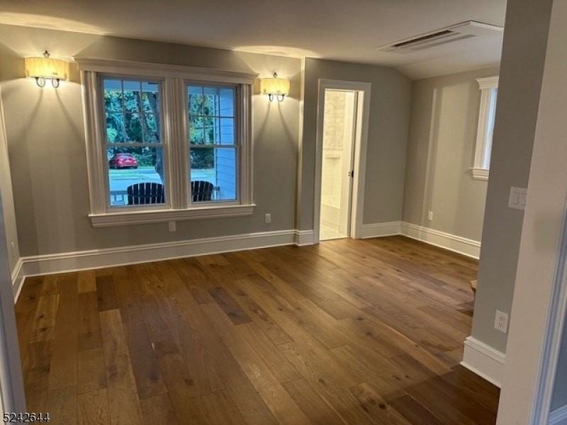 12 N Island Ave - Photo 4 of 20