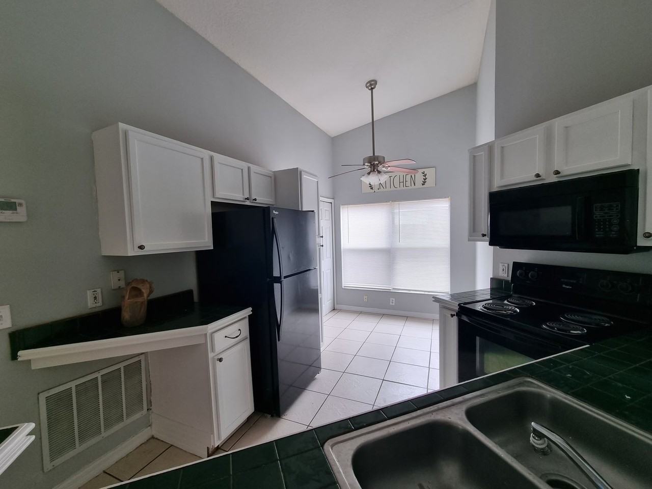 3338 Kelsey Ln - Photo 5 of 21