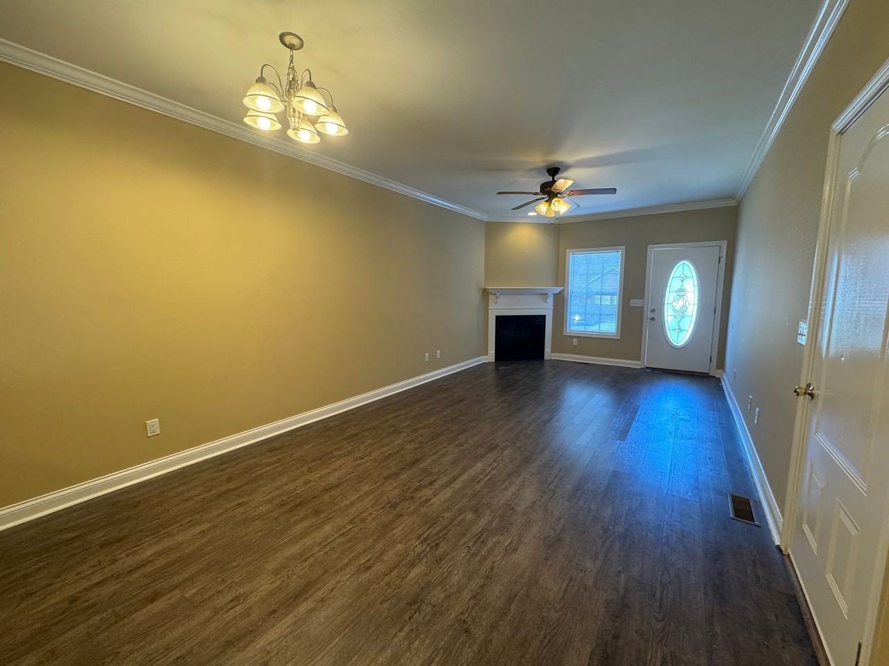 600 Kirtley Way - Photo 3 of 18