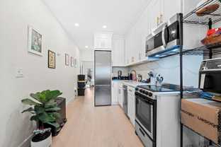 310 Madison St #3R - Photo 1 of 1