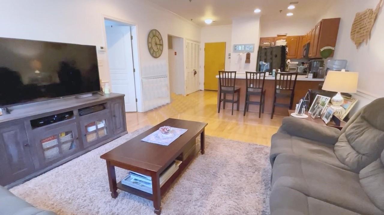 501 9th St #204 - Photo 2 of 21