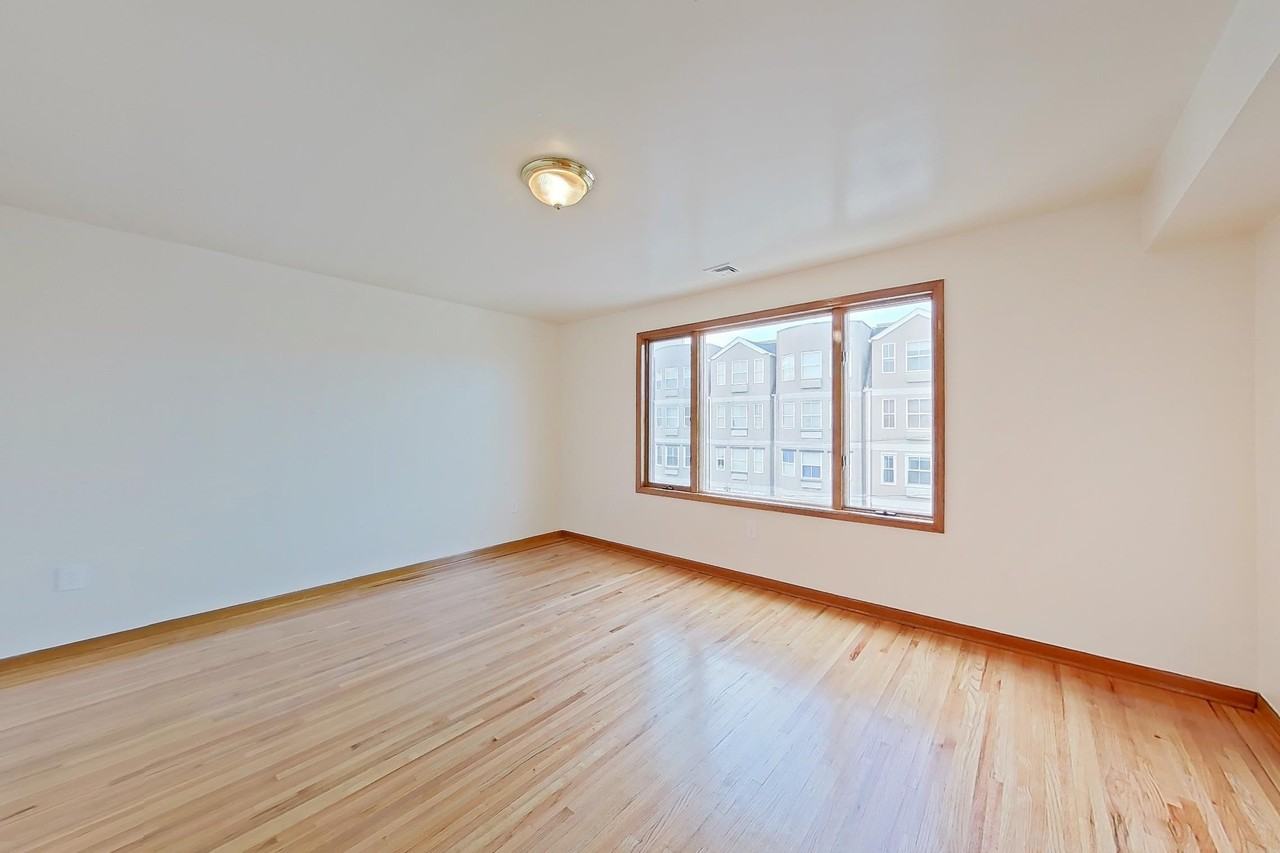 55 Ferguson St #2 - Photo 3 of 25