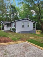 featured image of 3528 Byron Pl