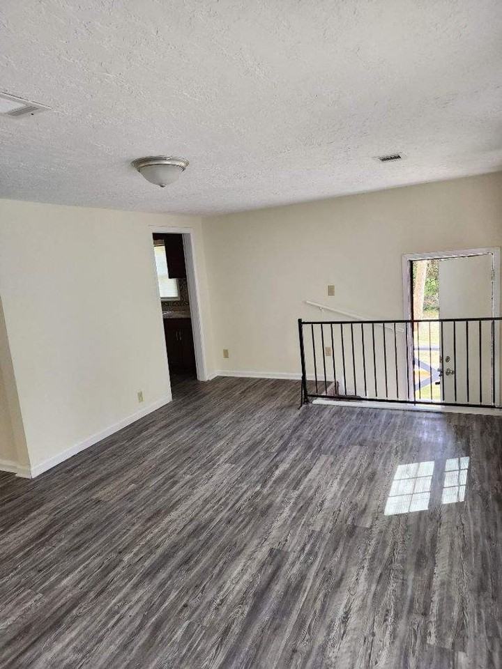 3528 Byron Pl - Photo 7 of 14