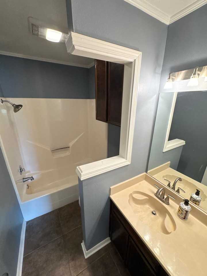 6302 Tioga Ct - Photo 7 of 9