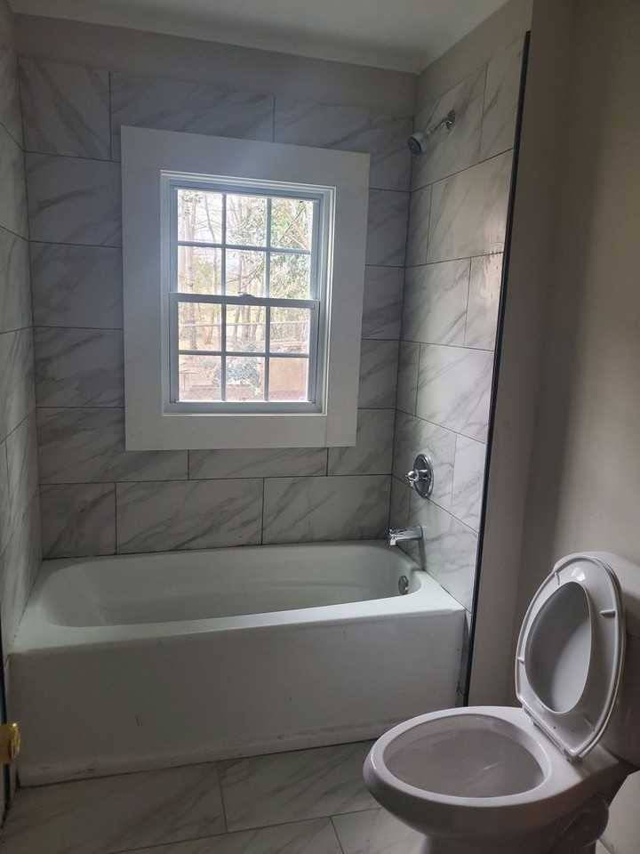 1206 Stephens St - Photo 6 of 9