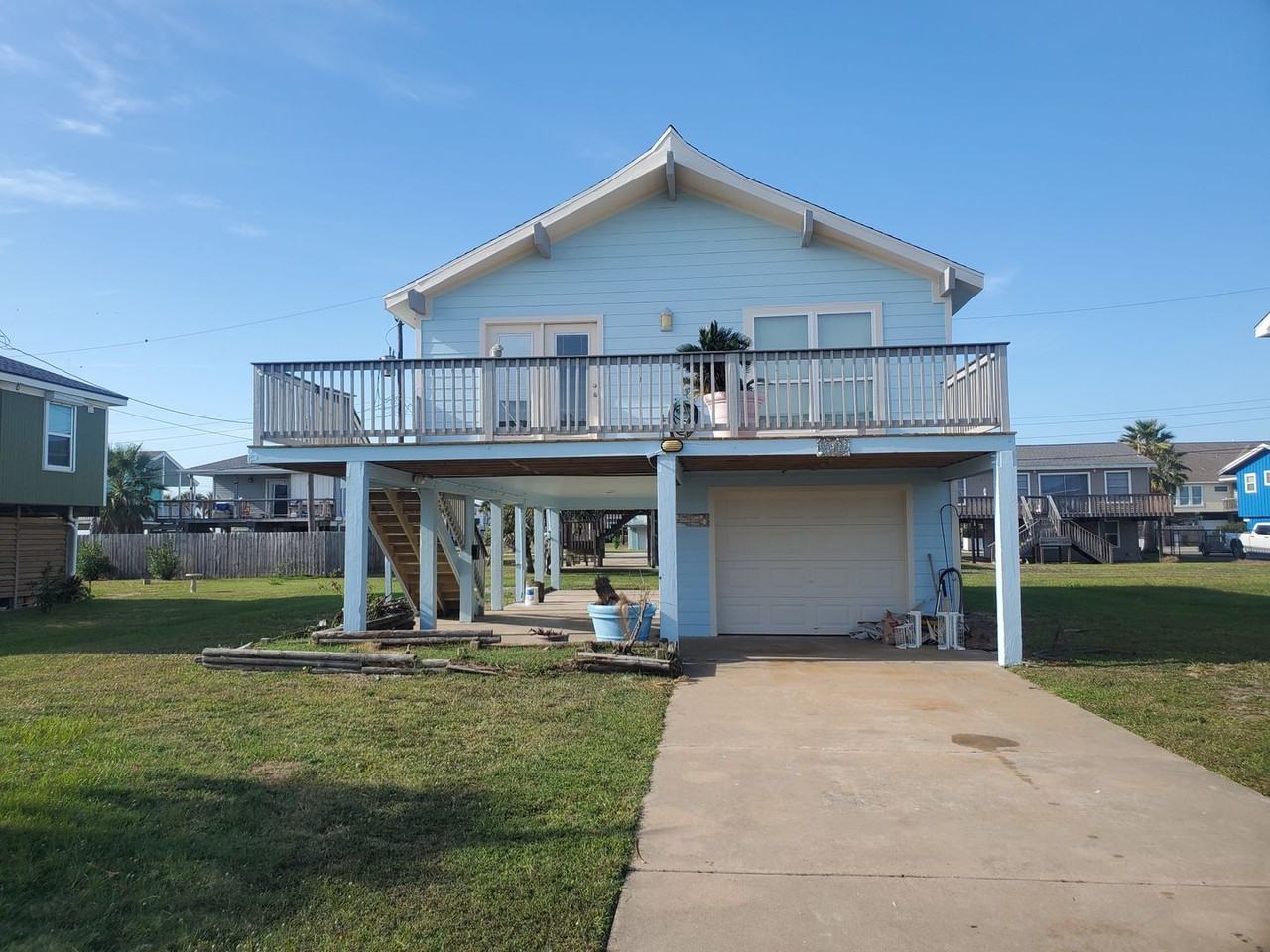 16712 Edward Teach Rd - Photo 2 of 11