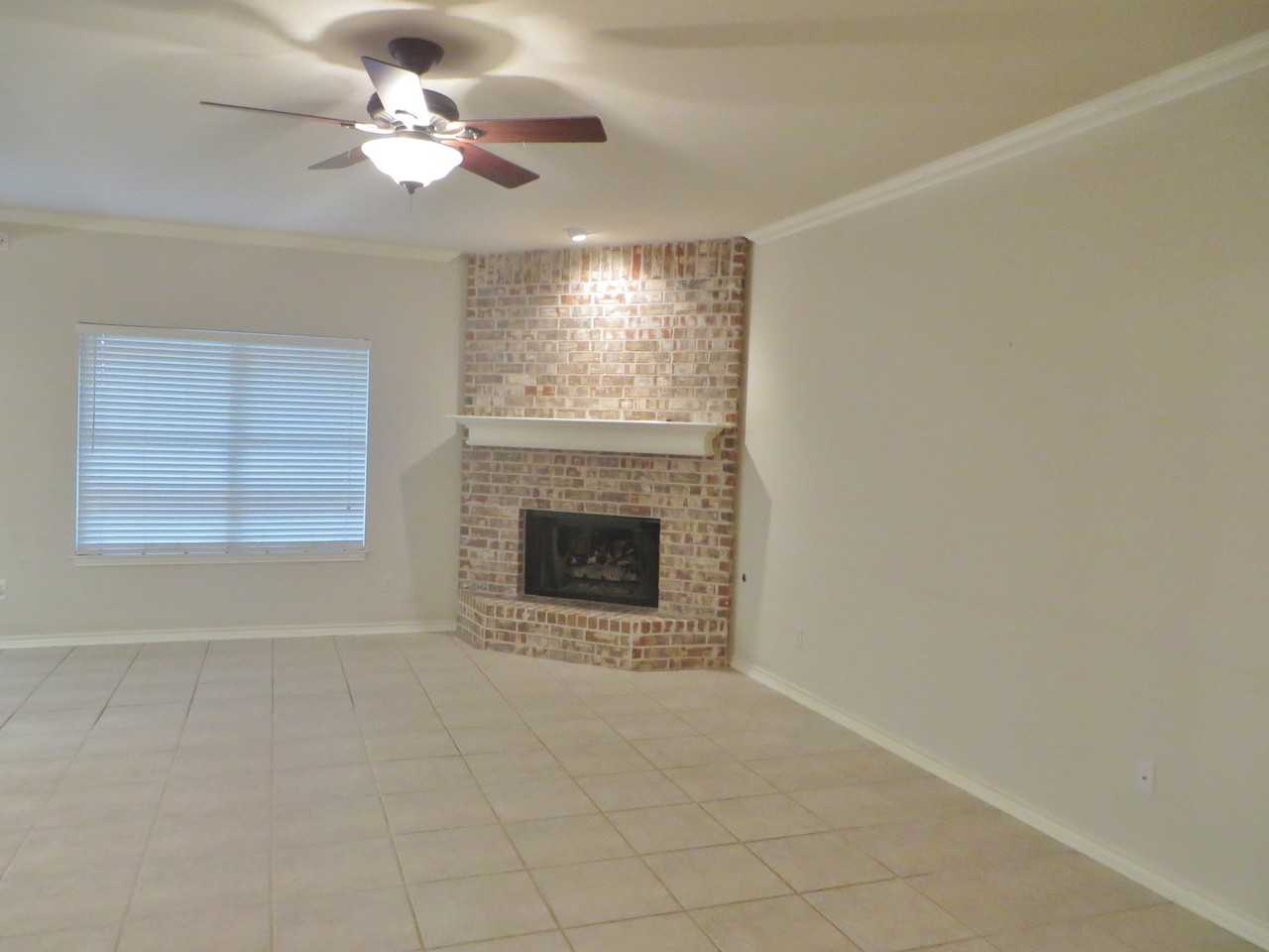 117 Pecos Ct - Photo 5 of 28