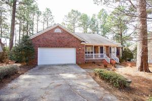 featured image of 8 Moore Dr
