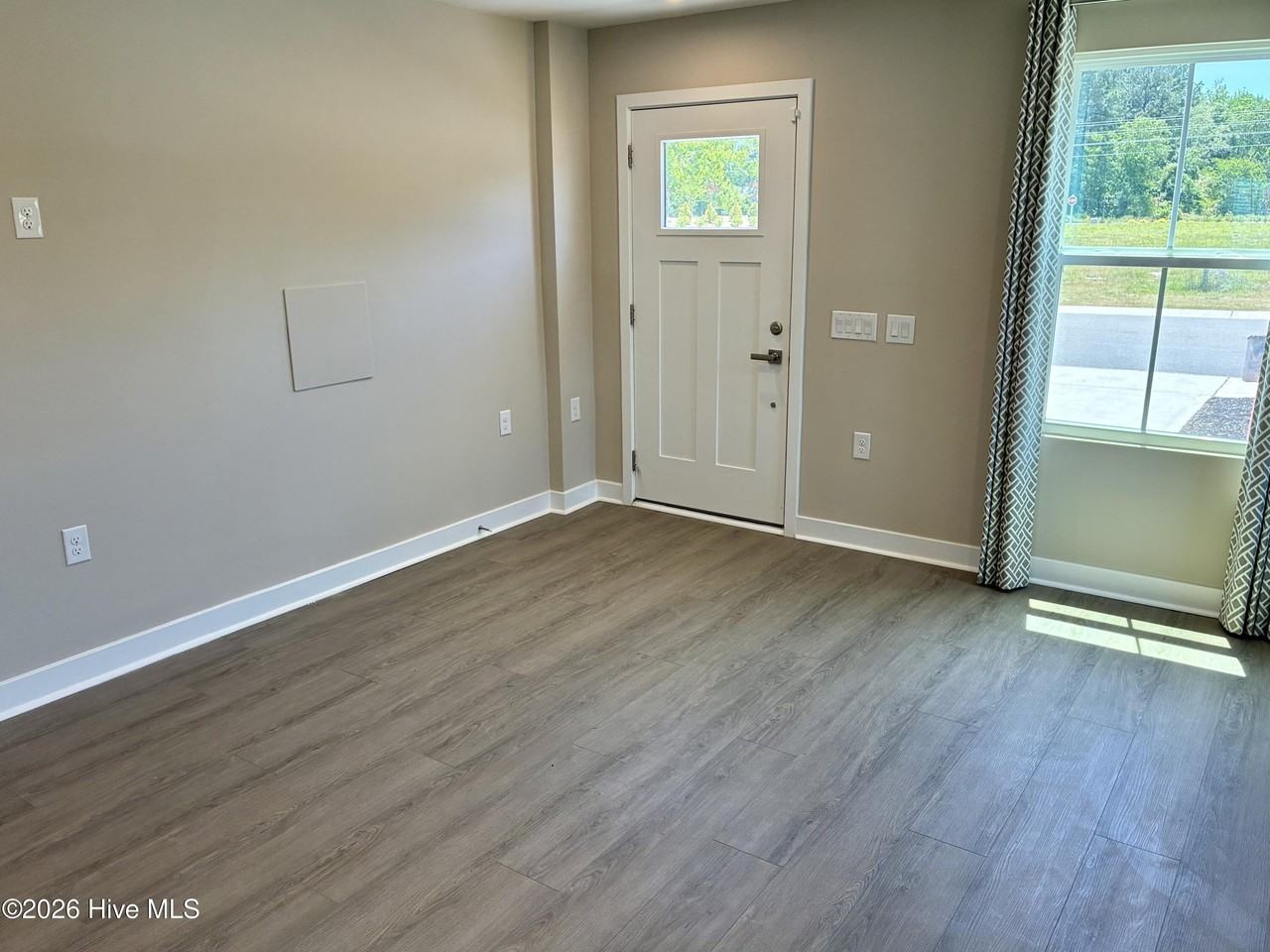 2030 Parow Ln Nw #F - Photo 2 of 36