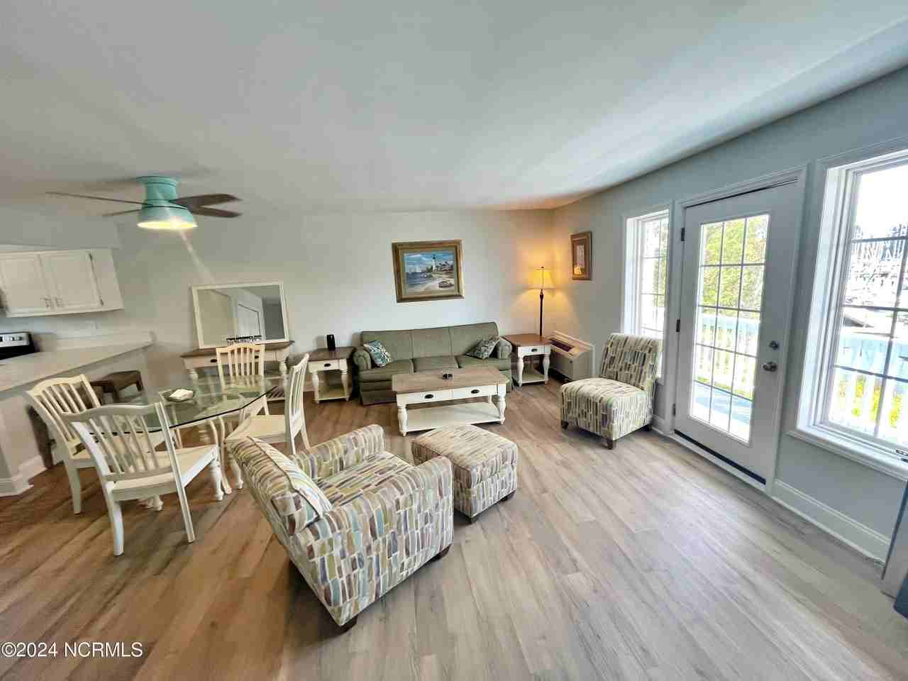 116 Dockside Dr - Photo 3 of 16
