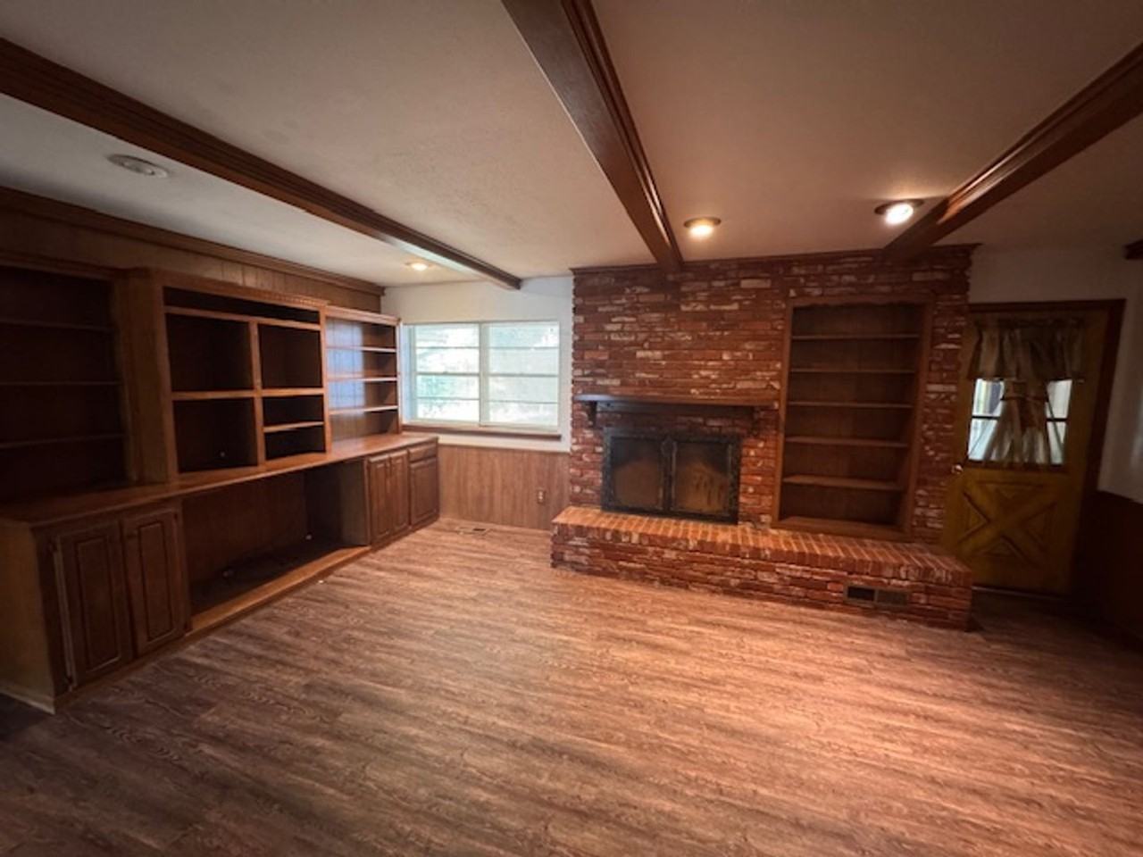 5909 Kingston Rd - Photo 3 of 19