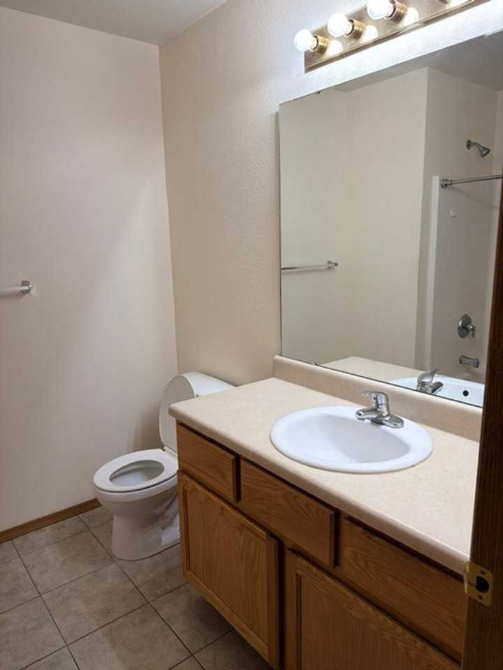 3416 S Juniper Ave - Photo 4 of 5