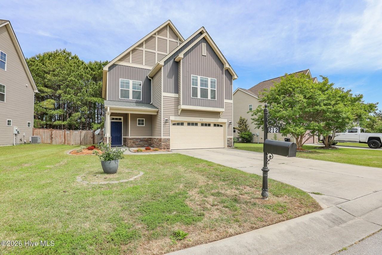 212 Long Pond Dr - Photo 3 of 50