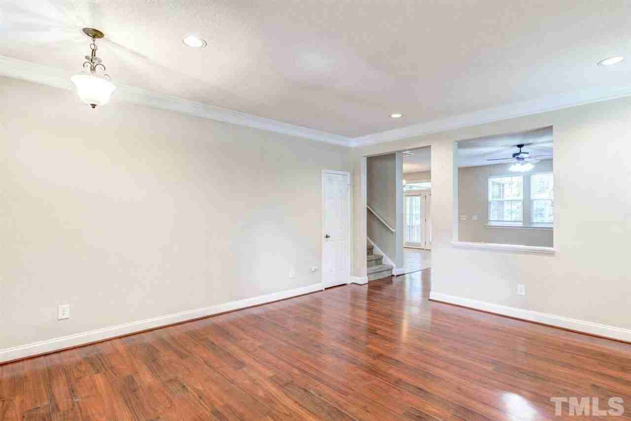 2002 Remington Oaks Cir - Photo 5 of 22