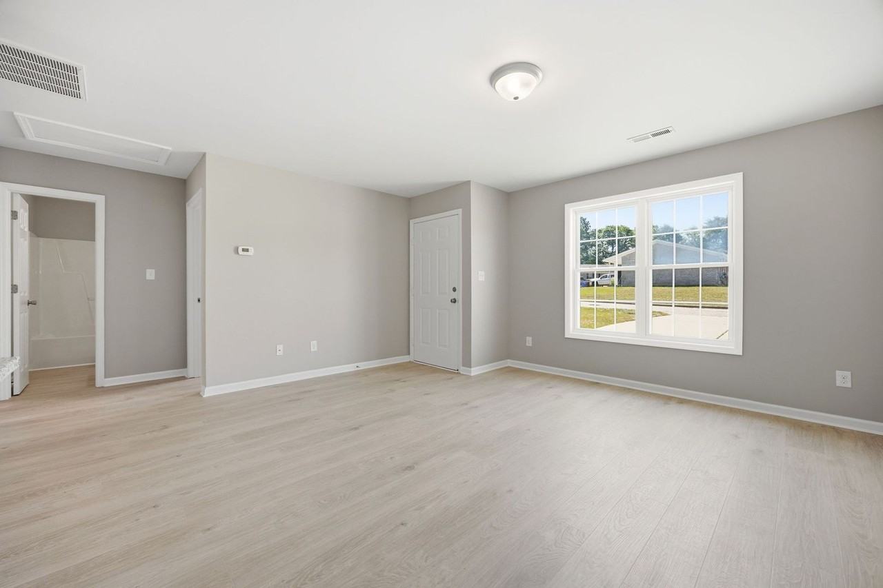 60 Coats Cir - Photo 5 of 14