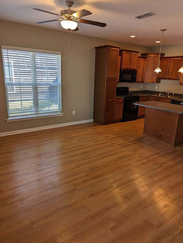2013 Tyson Green Ave - Photo 3 of 8