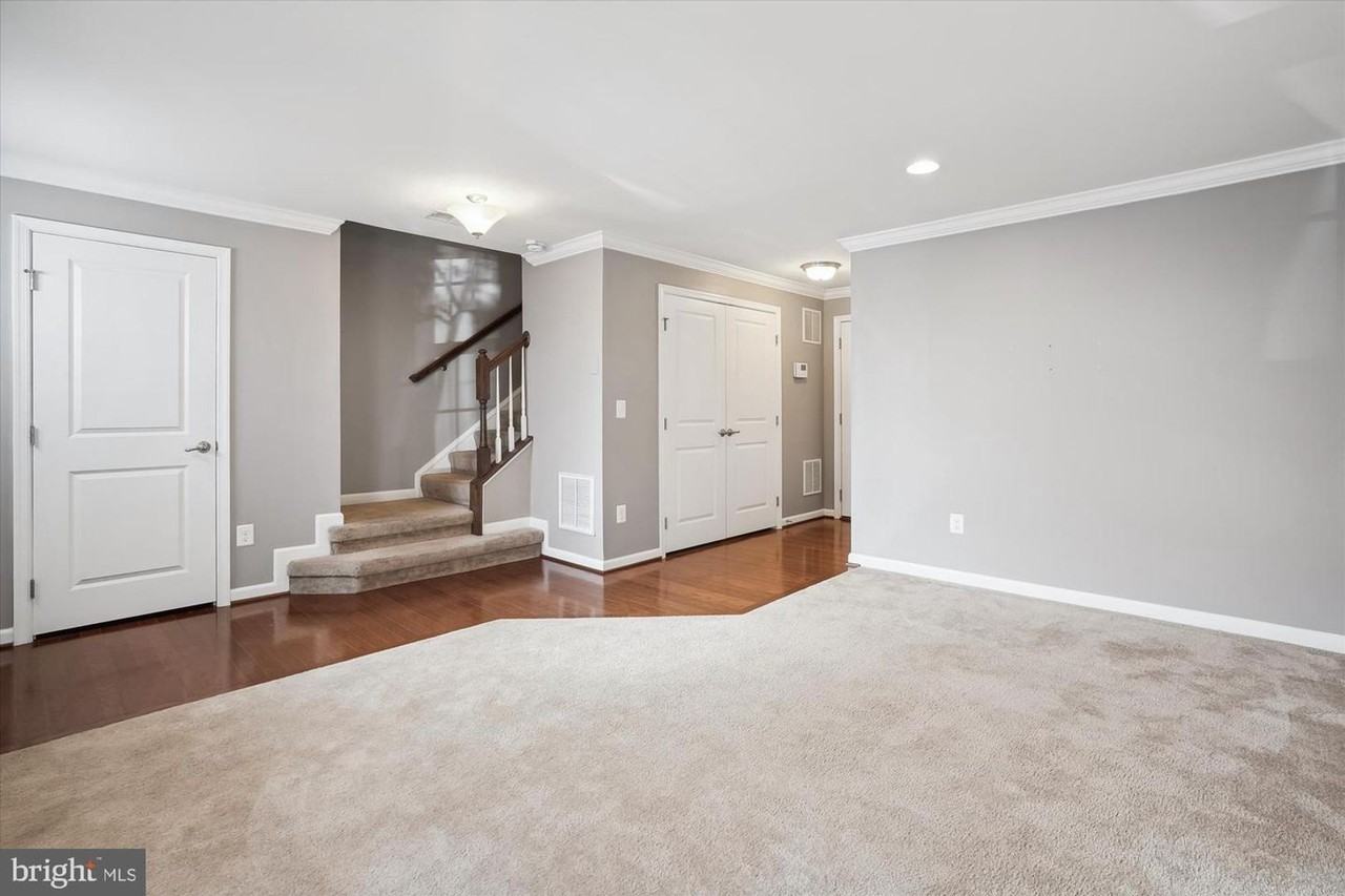 7106 Santa Cruz Pl - Photo 2 of 30
