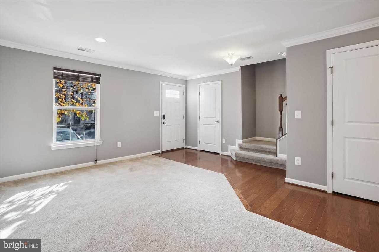 7106 Santa Cruz Pl - Photo 3 of 30
