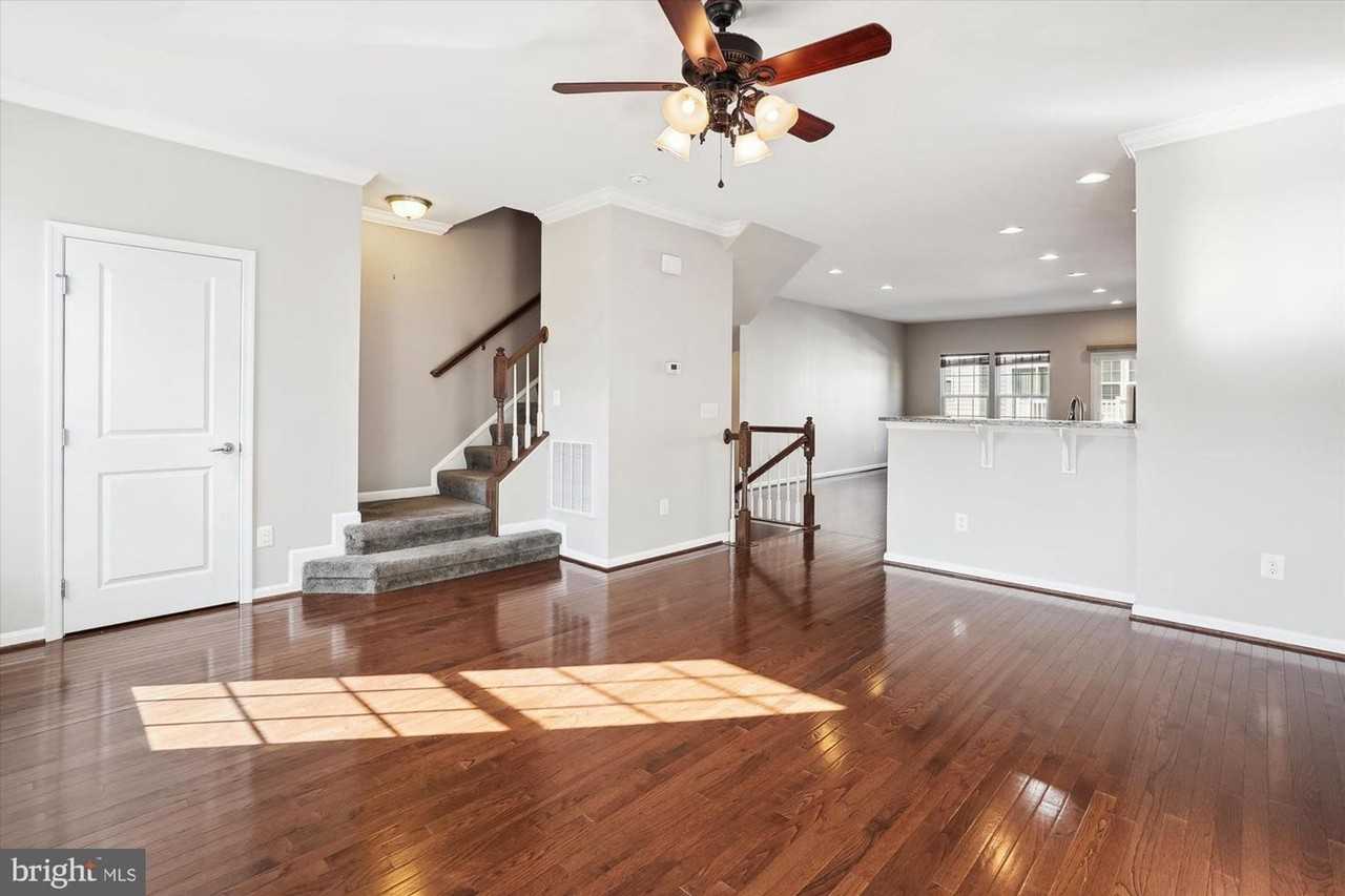 7106 Santa Cruz Pl - Photo 6 of 30